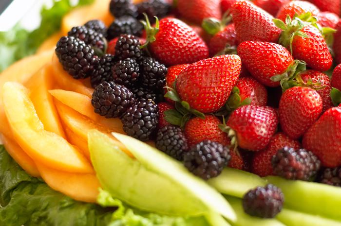 5 porzioni di frutta al giorno per vivere più a lungo, più sani
